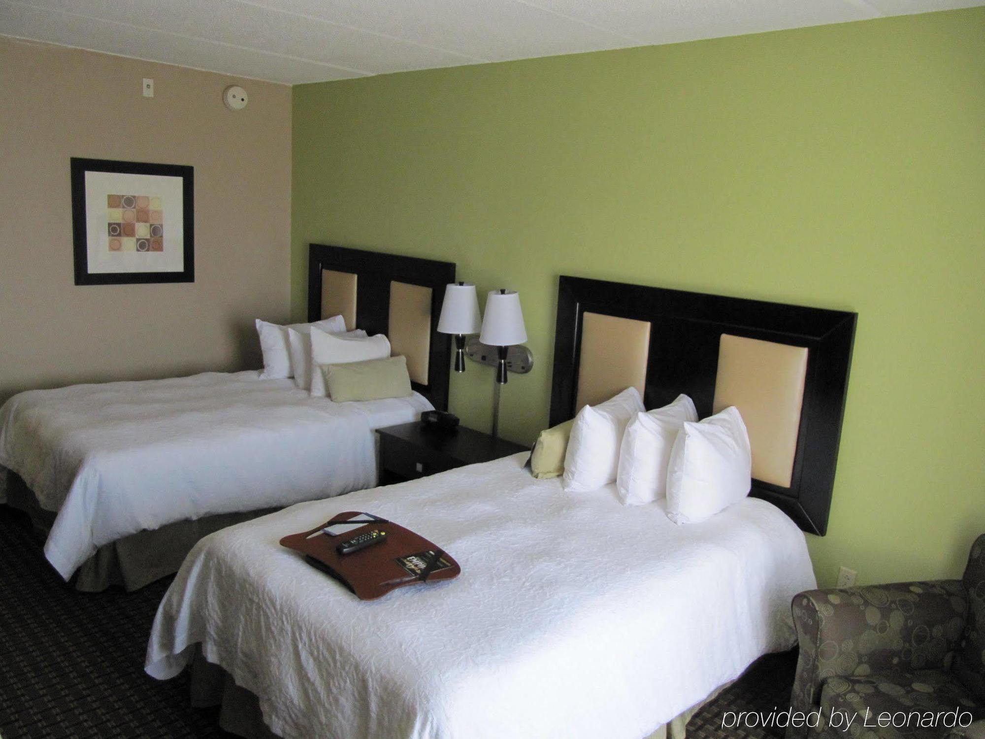 Hampton Inn Lindale/Tyler Room photo